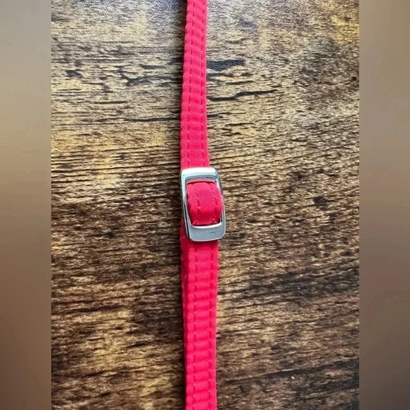 RETIRED: Vera Bradley | ladies Cardinal Red mini crossbody handbag. - Picture 10 of 13